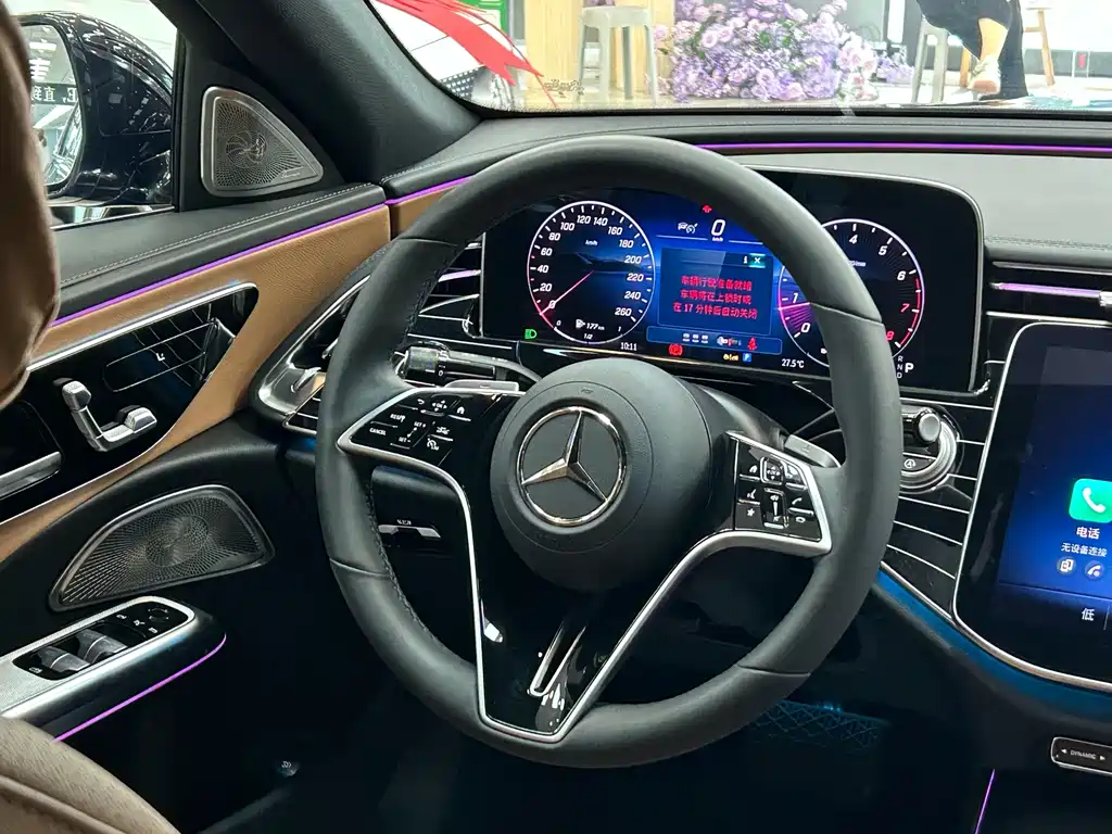 Mercedes-Benz E-Class 2024 — фото 12