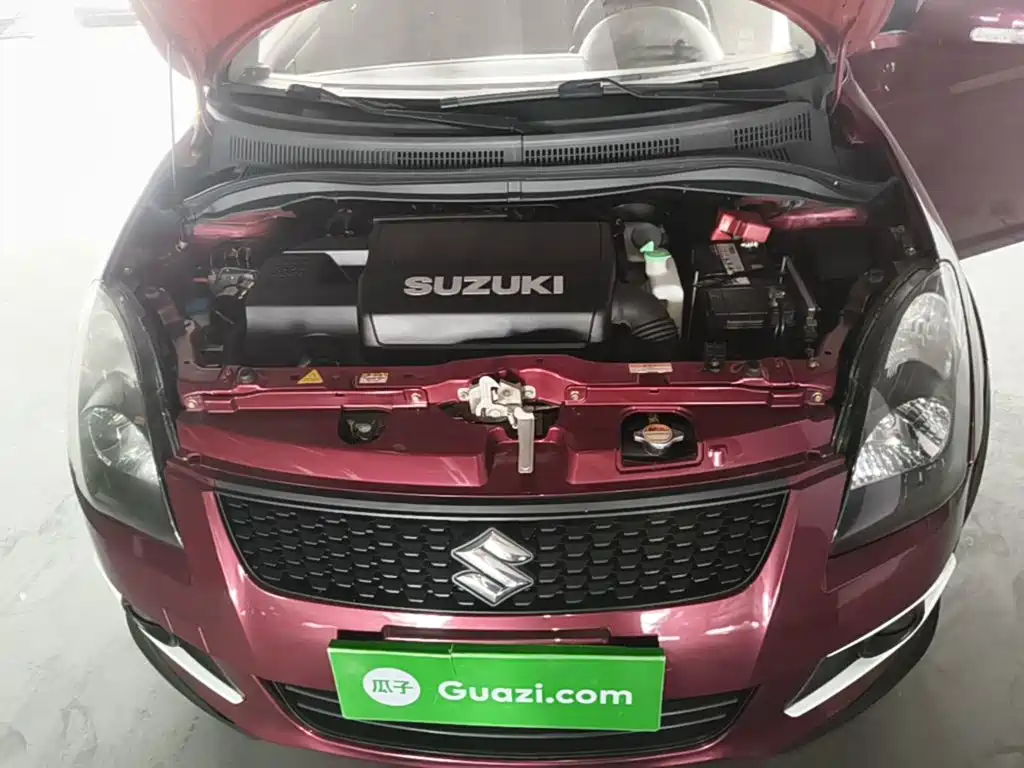 Suzuki Swift 2015 — фото 20