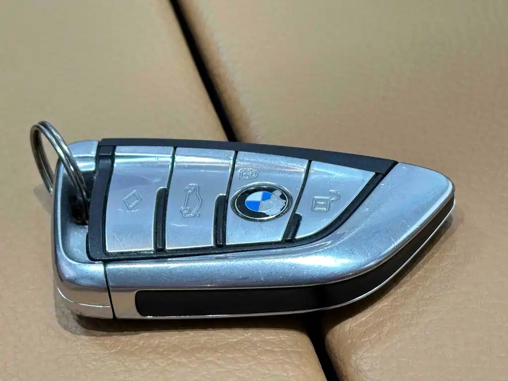 BMW 7 Series 2016 — фото 22