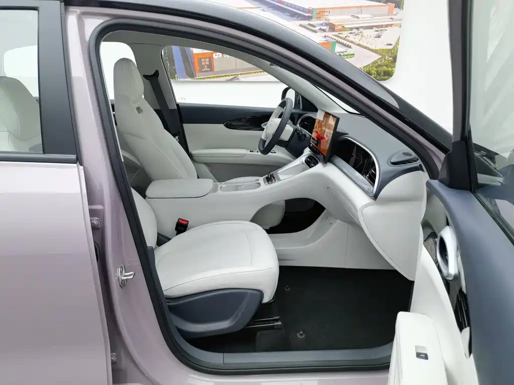 Geely Galaxy Starwish 2025 — фото 23
