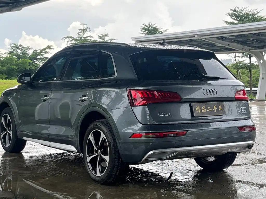Audi Q5L 2019 — фото 7