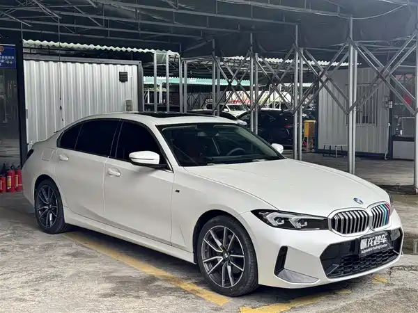 BMW 3 Series 2024