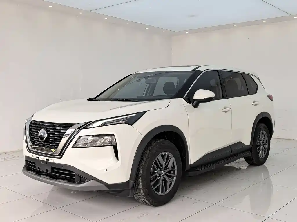 Nissan X-Trail 2022 — фото 1