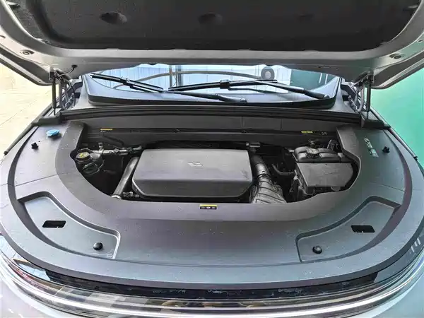 Li Auto L7 2025