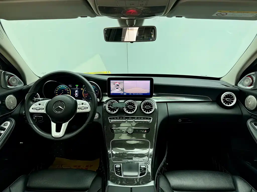 Mercedes-Benz C-Class 2019 — фото 18