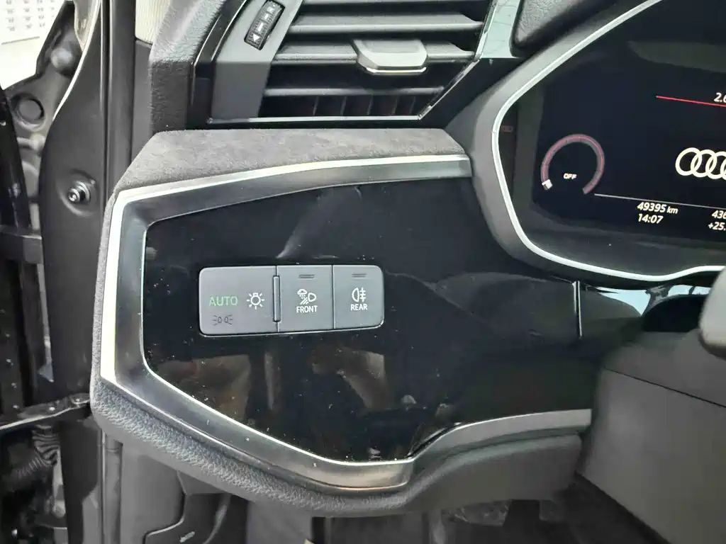 Audi Q3 2022 — фото 12