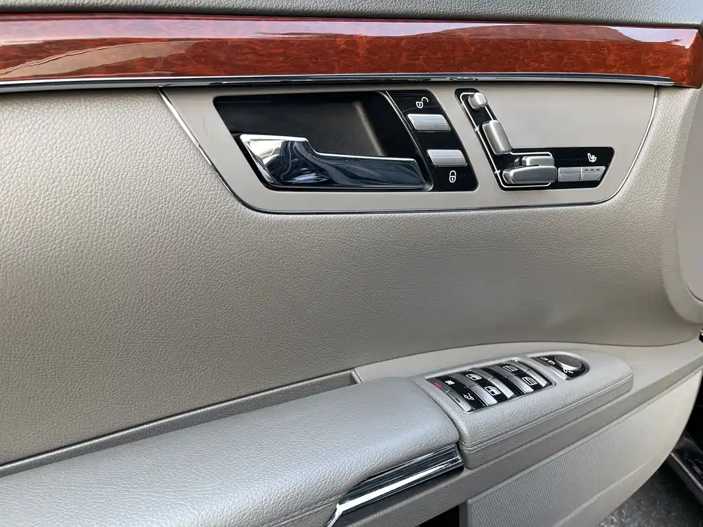 Mercedes-Benz S-Class 2008 — фото 17