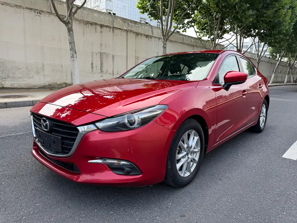 Mazda 3 Axela 2018 — фото 1