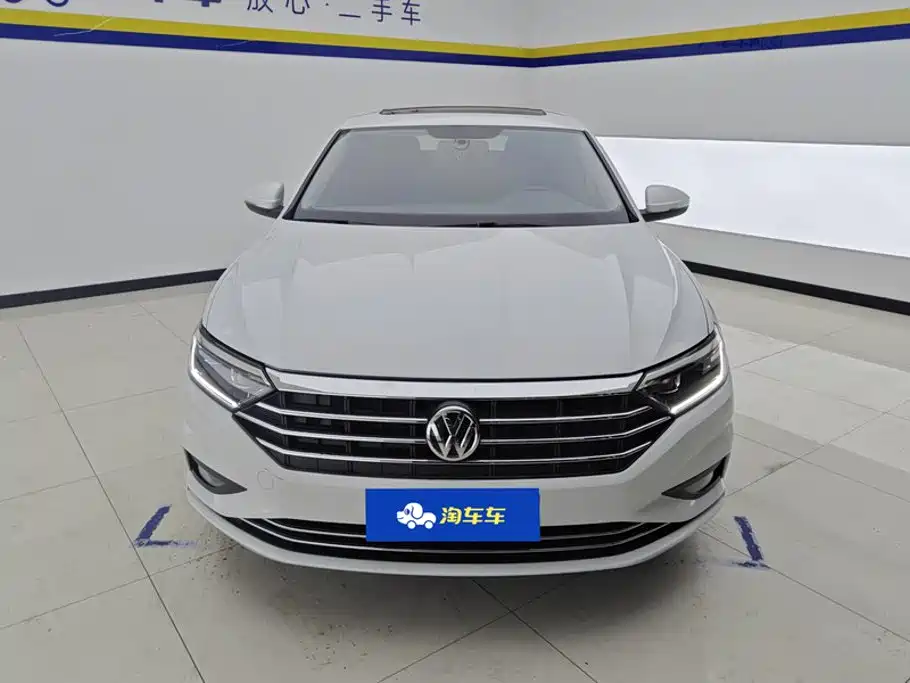 Volkswagen Sagitar 2022