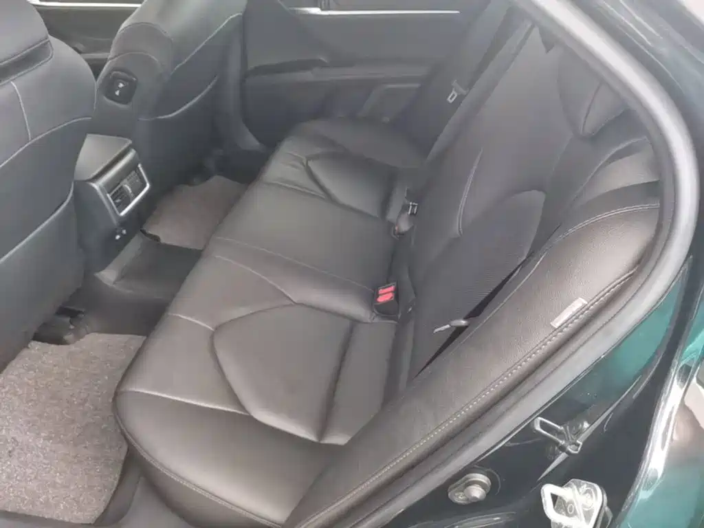 Toyota Camry 2023 — фото 17