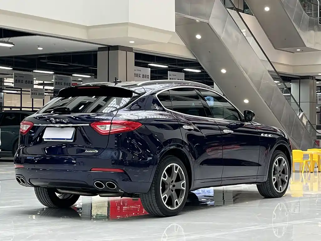 Maserati Levante 2017 — фото 7