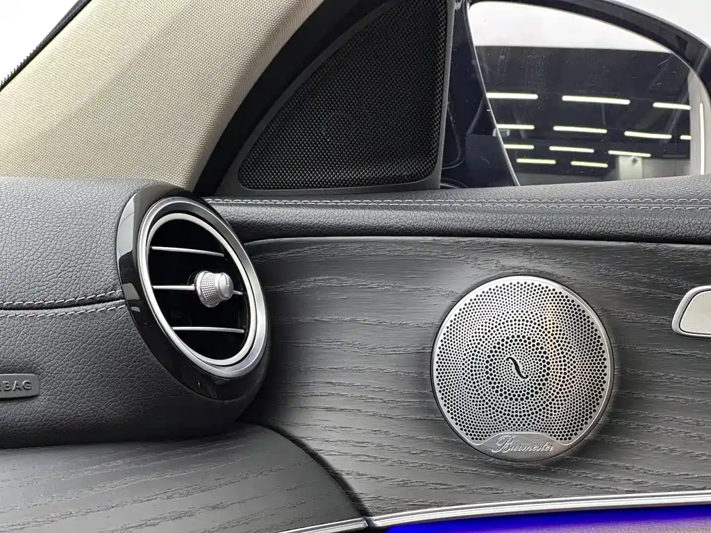 Mercedes-Benz E-Class 2020 — фото 13