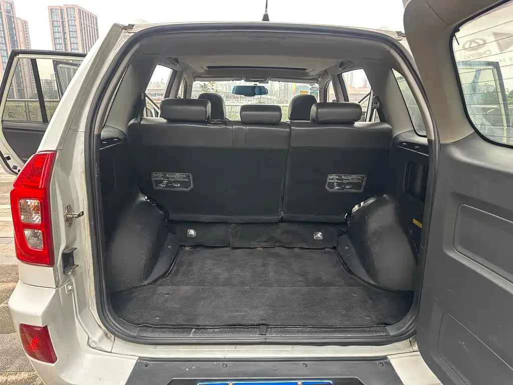 Chery Tiggo 3 2015 — фото 11