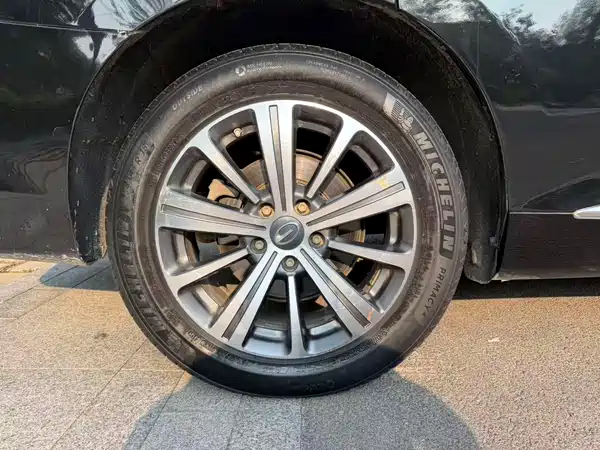 GAC Trumpchi M8 2018