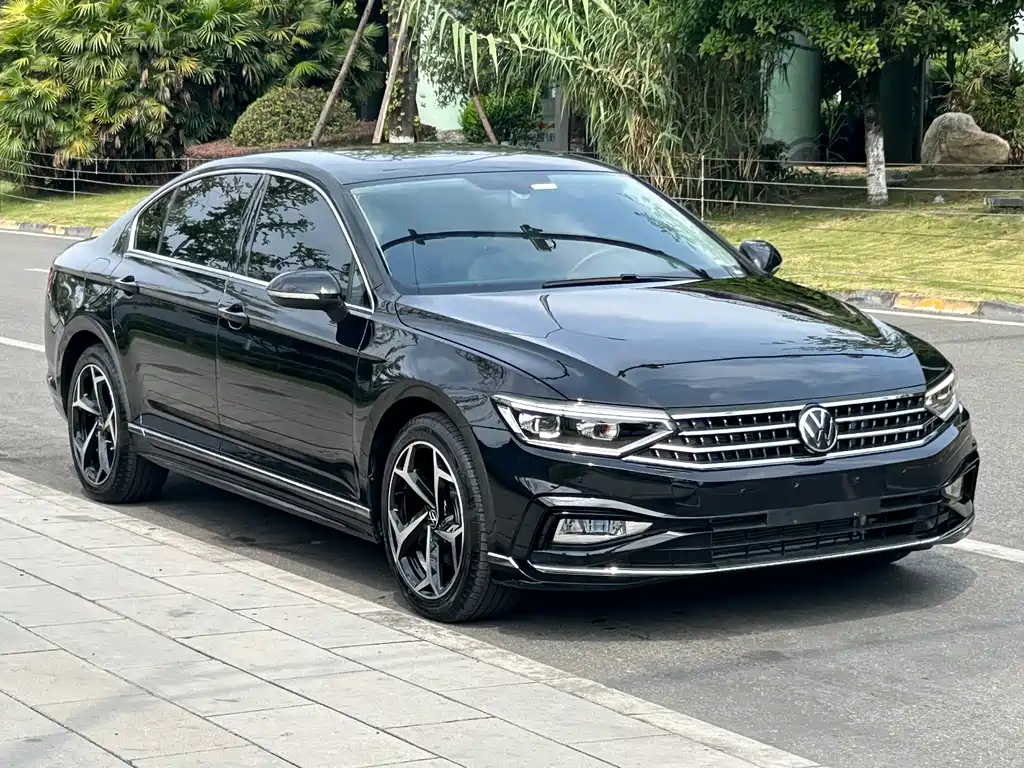 Volkswagen Magotan 2024