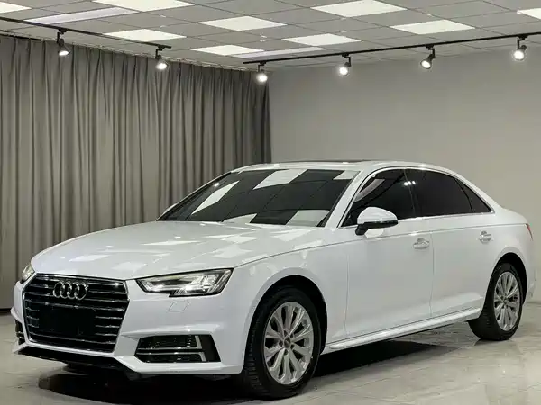 Audi A4L 2019