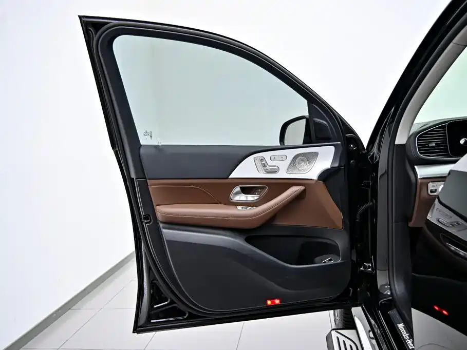 Mercedes-Benz GLS 2025 — фото 20