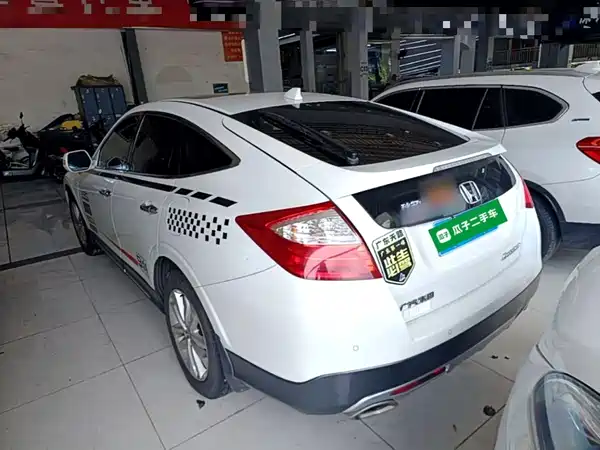 Honda Crosstour 2015