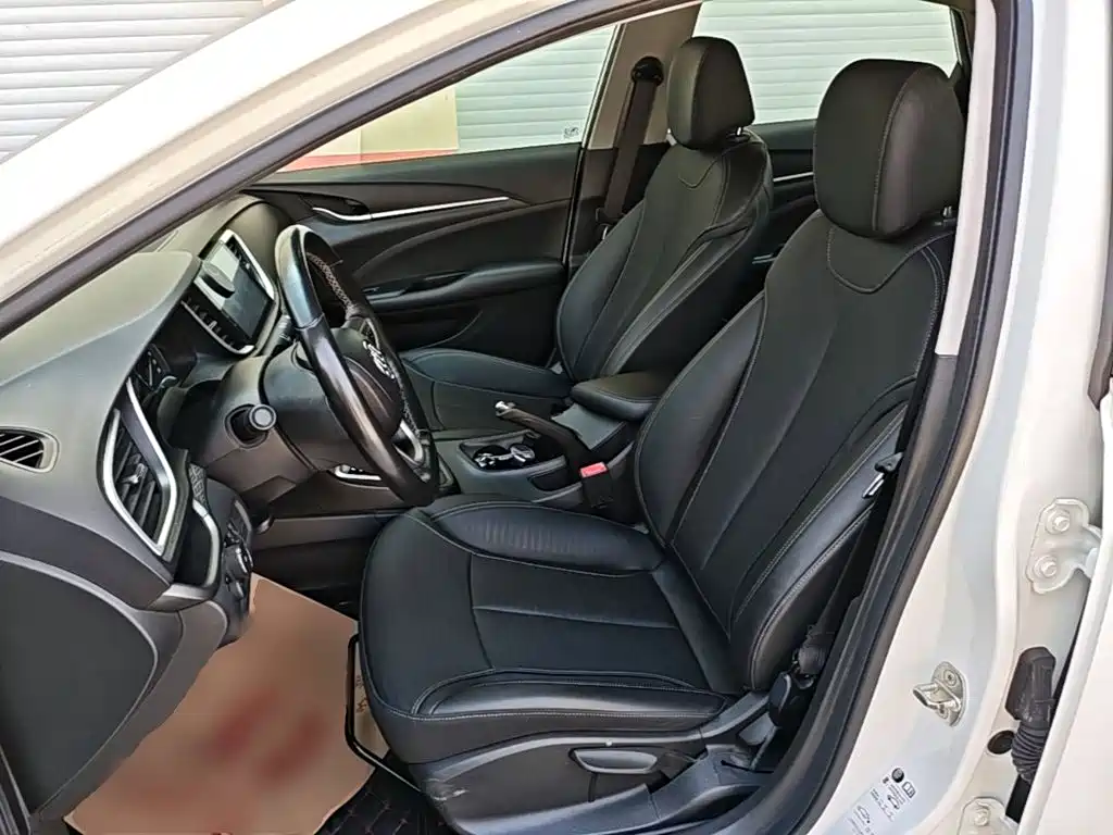 Buick Excelle 2018 — фото 15