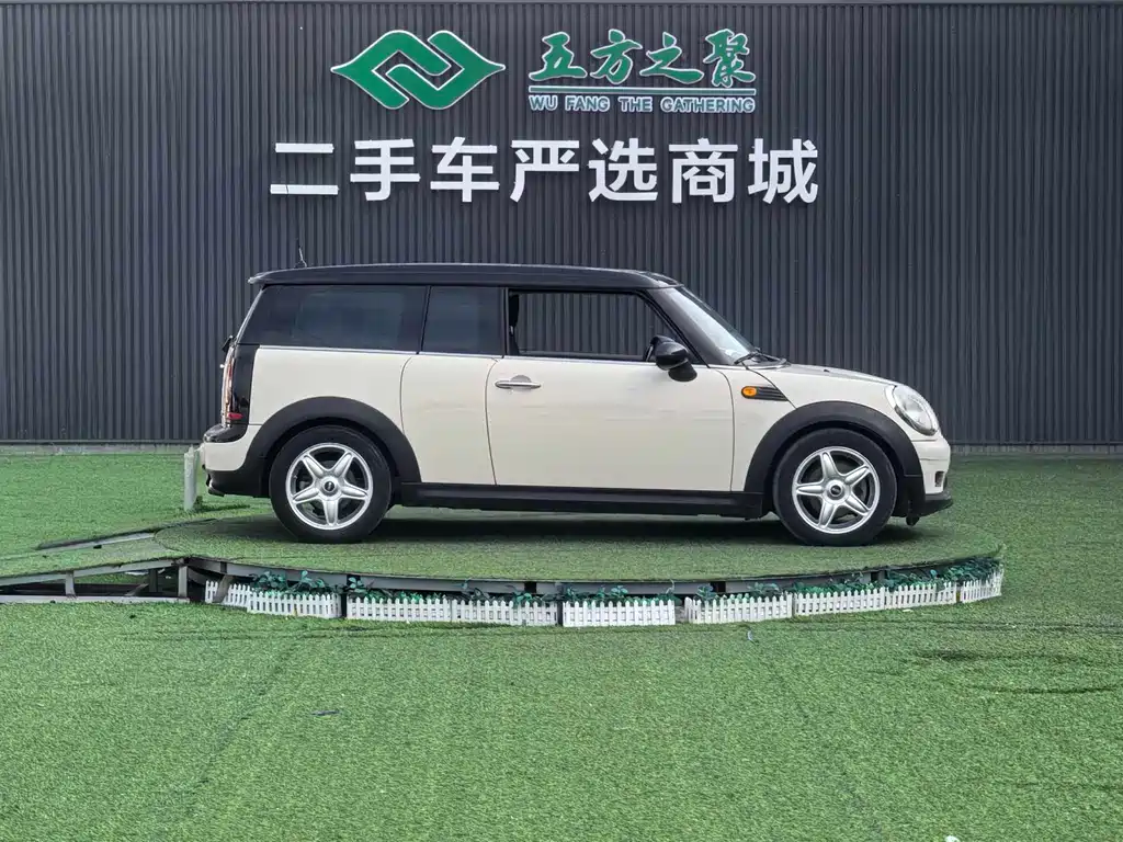 MINI Clubman 2010 — фото 13