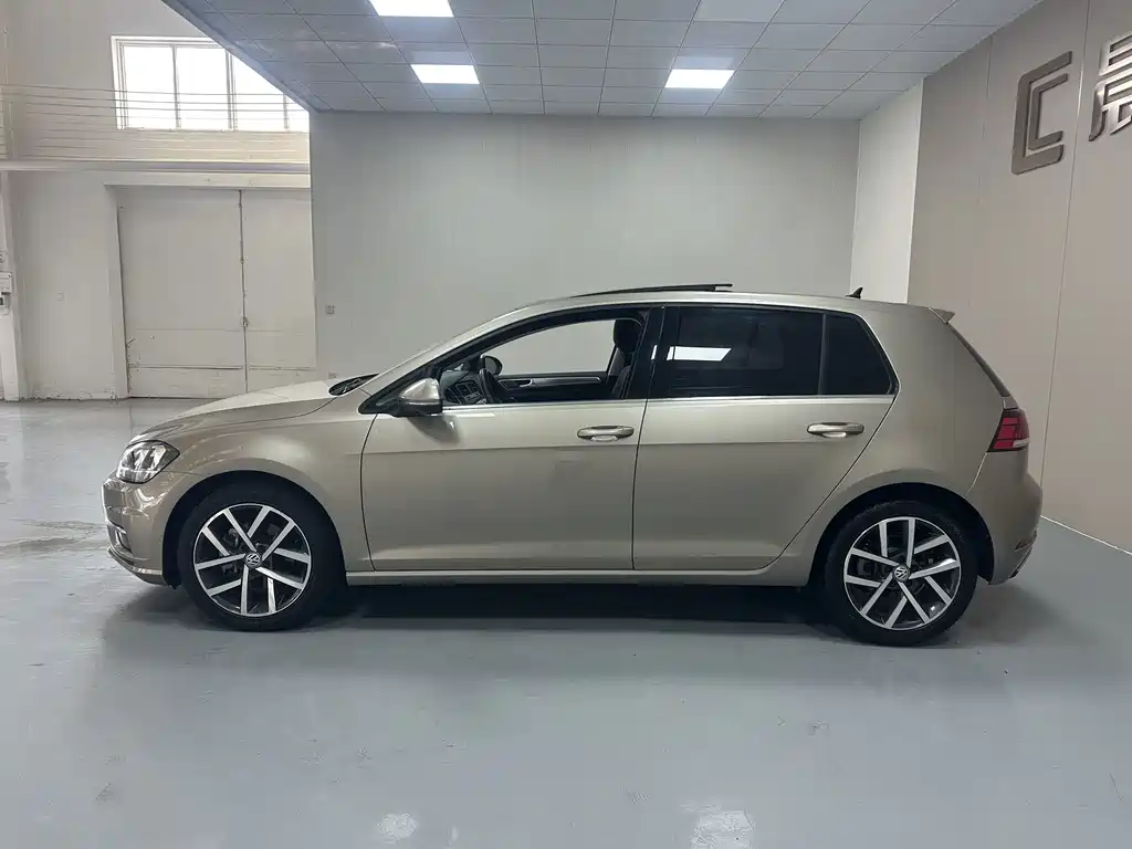 Volkswagen Golf 2020