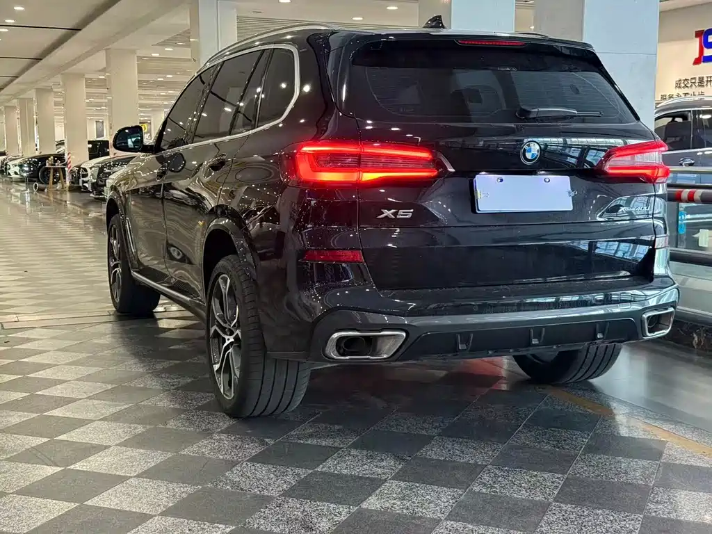 BMW X5 2023 — фото 4