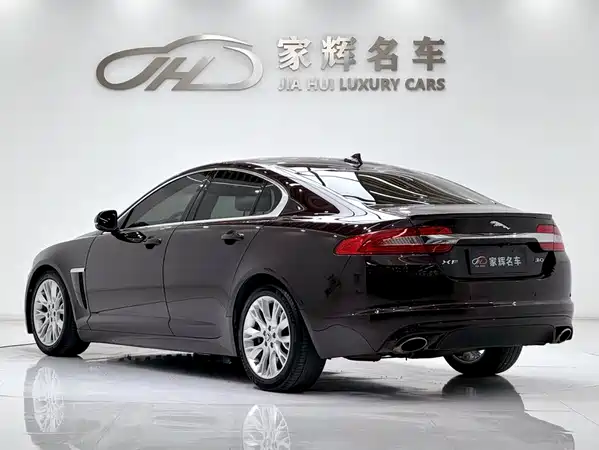 Jaguar XF 2013