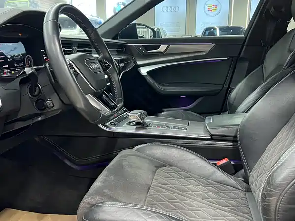 Audi A6L 2021