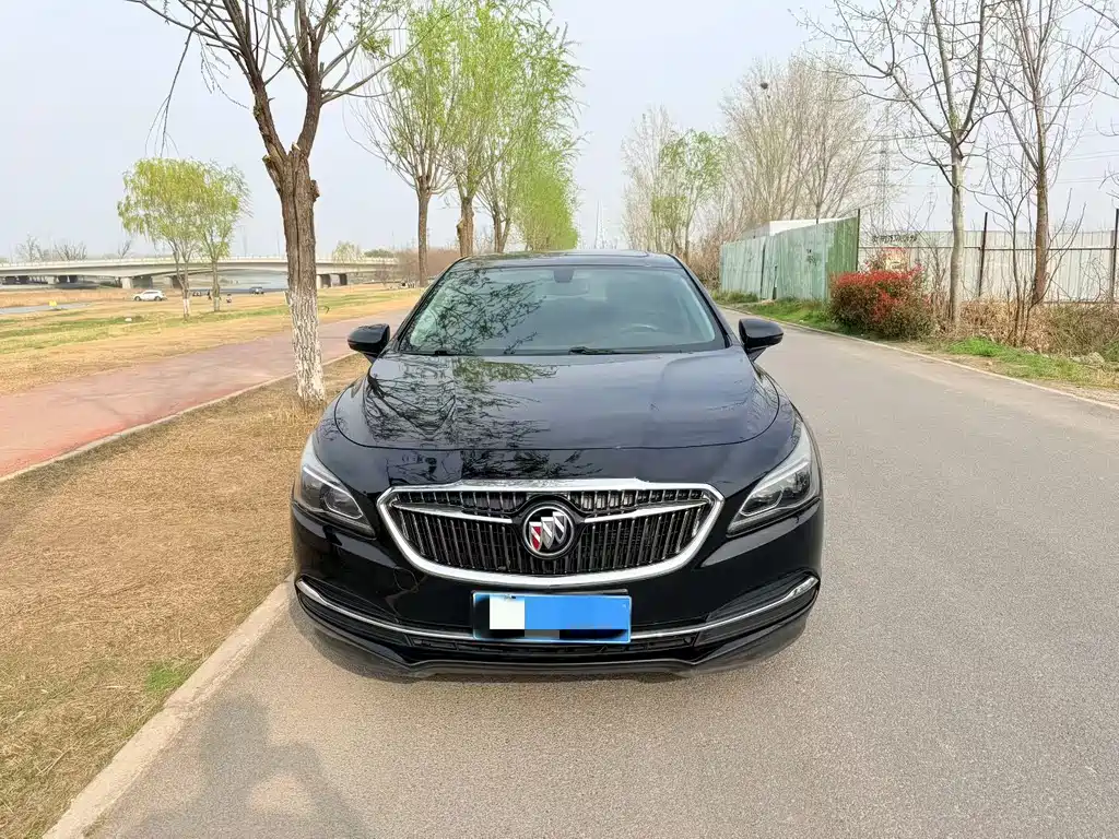 Buick LaCrosse 2018 — фото 2