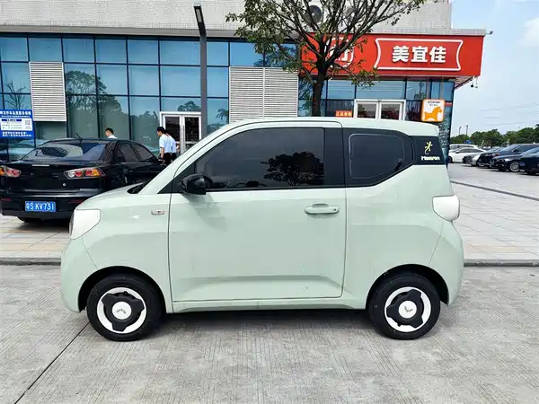 Wuling Hongguang MINIEV 2025