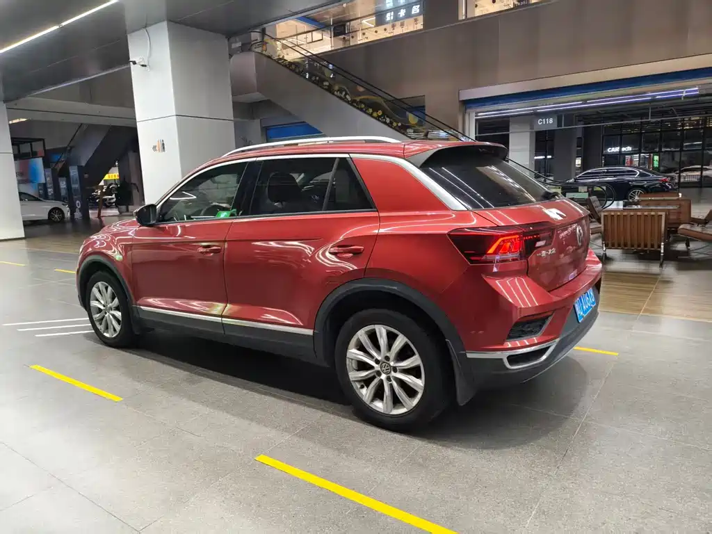 Volkswagen T-Roc 2019