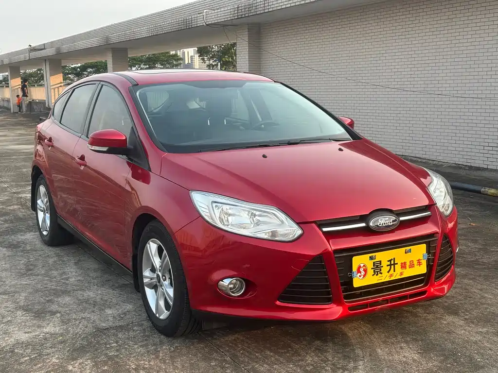Ford Focus 2014 — фото 3