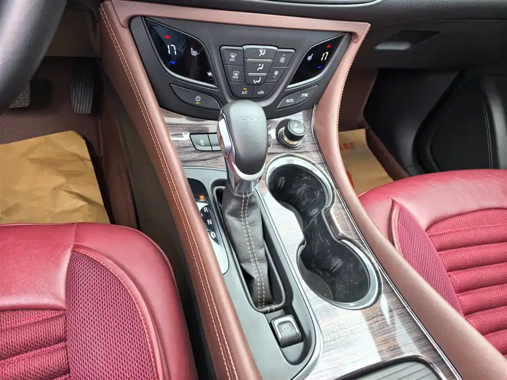 Buick Envision Plus 2016 — фото 13