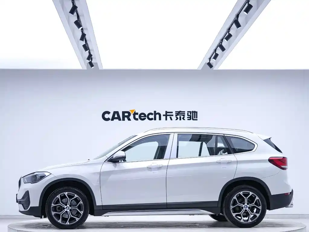 BMW X1 2020 — фото 3