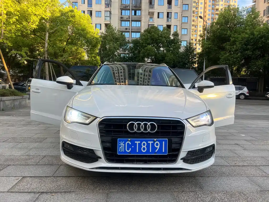 Audi A3 2014 — фото 1