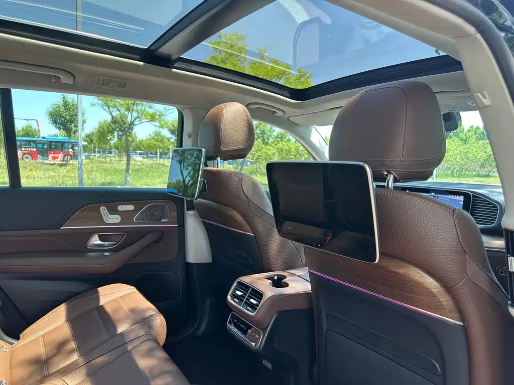 Mercedes-Benz GLS 2024 — фото 13