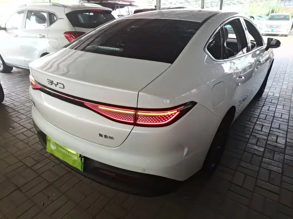 BYD Seal 05 DM-i 2025 — фото 7