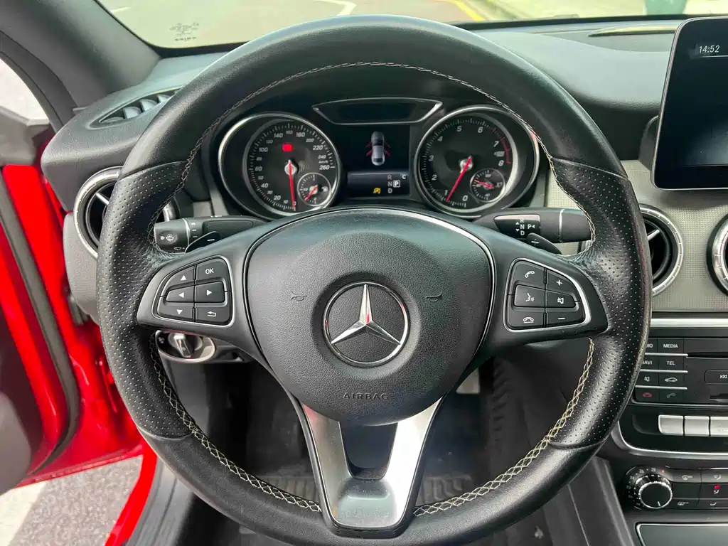 Mercedes-Benz CLA 2018 — фото 6