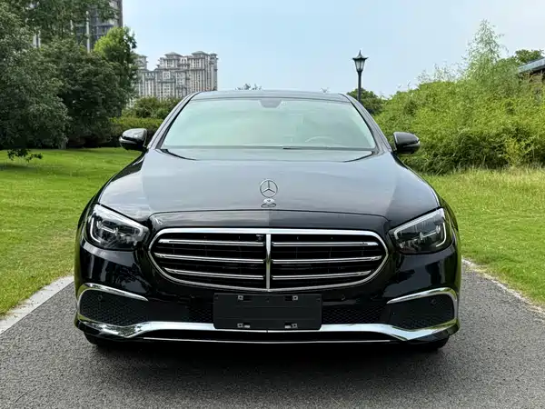 Mercedes-Benz E-Class 2021