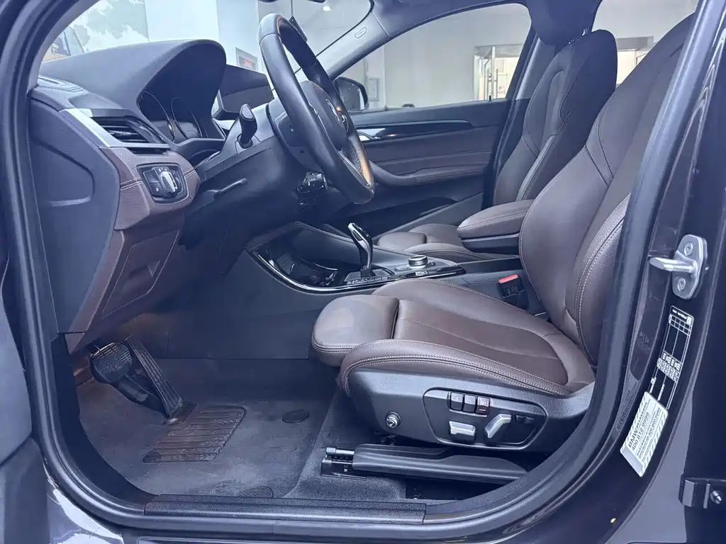 BMW X2 2022 — фото 9