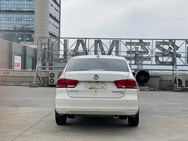 Volkswagen Santana 2015