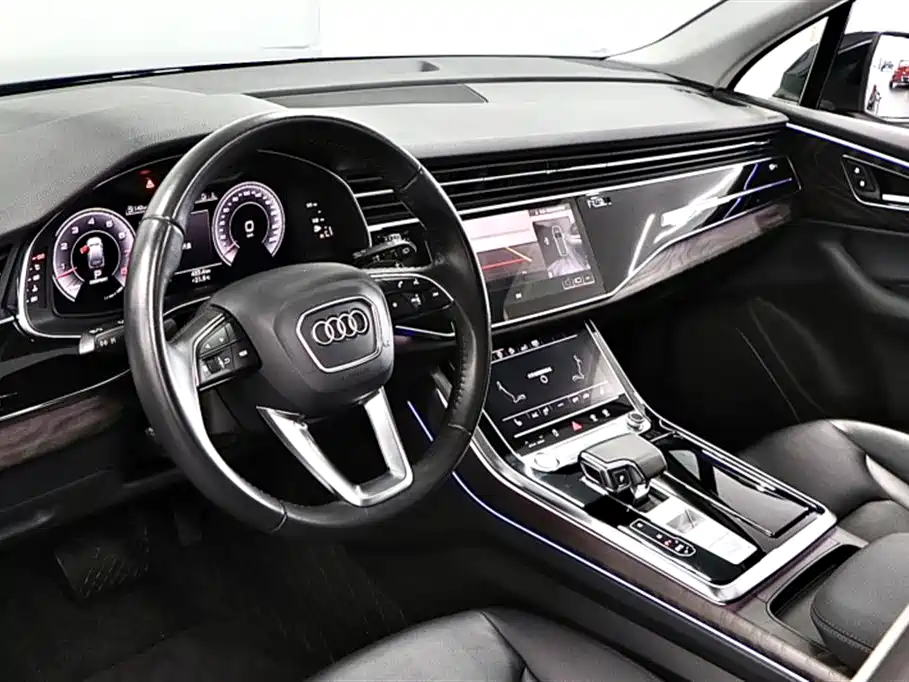 Audi Q7 2020 — фото 11