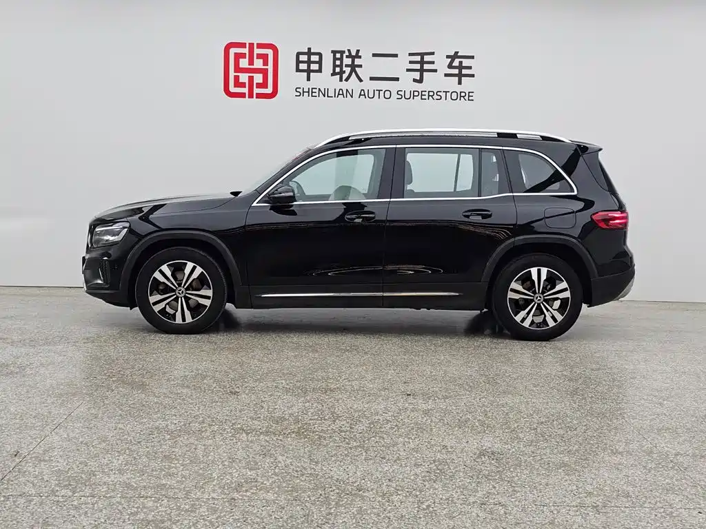 Mercedes-Benz GLB 2024