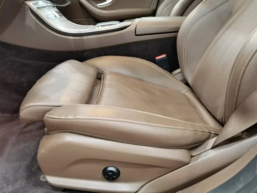 Mercedes-Benz E-Class 2020 — фото 20