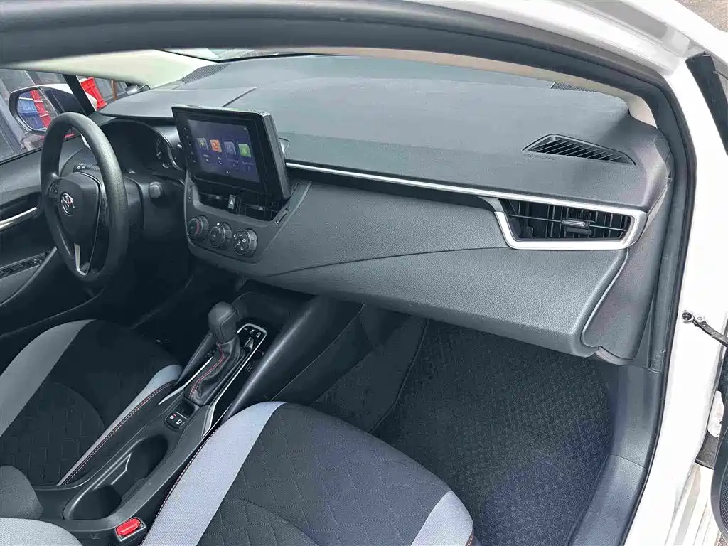 Toyota Corolla 2022 — фото 11