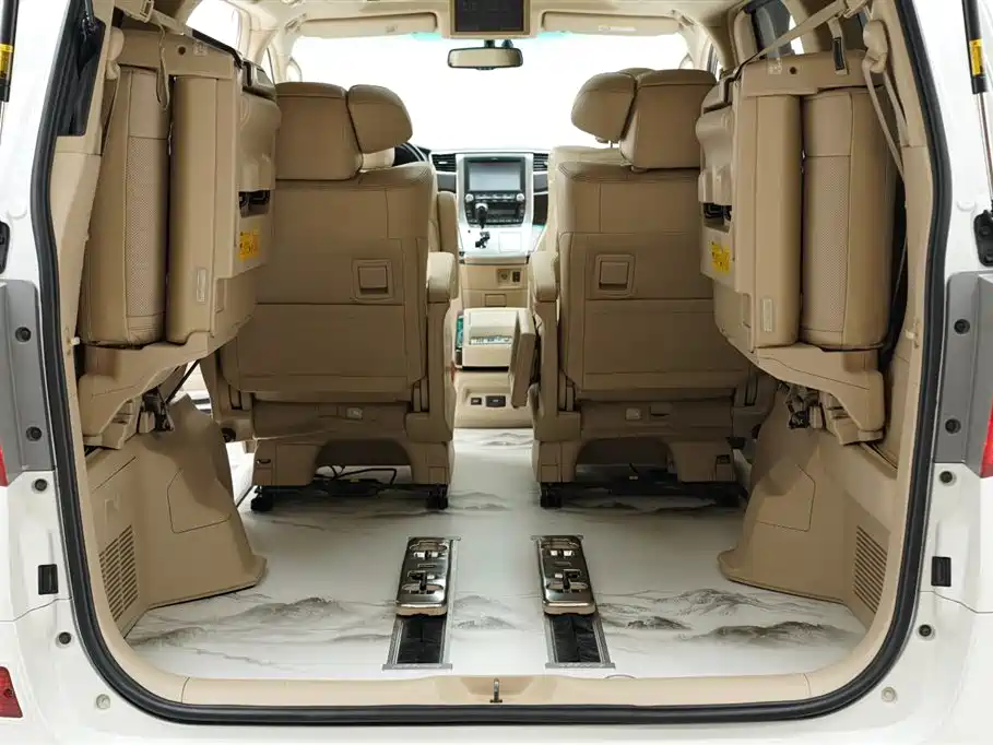 Toyota Alphard 2012 — фото 20