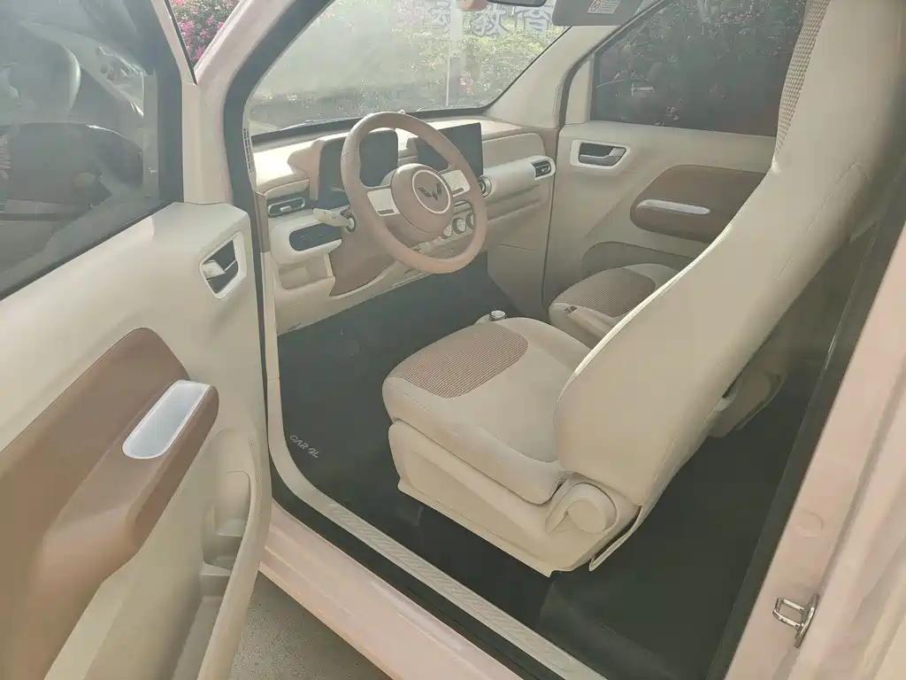 Wuling Hongguang MINIEV 2025