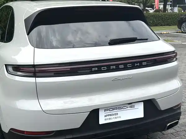 Porsche Cayenne 2024