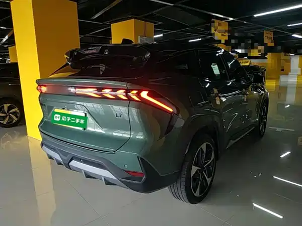 Geely Galaxy L7 2024