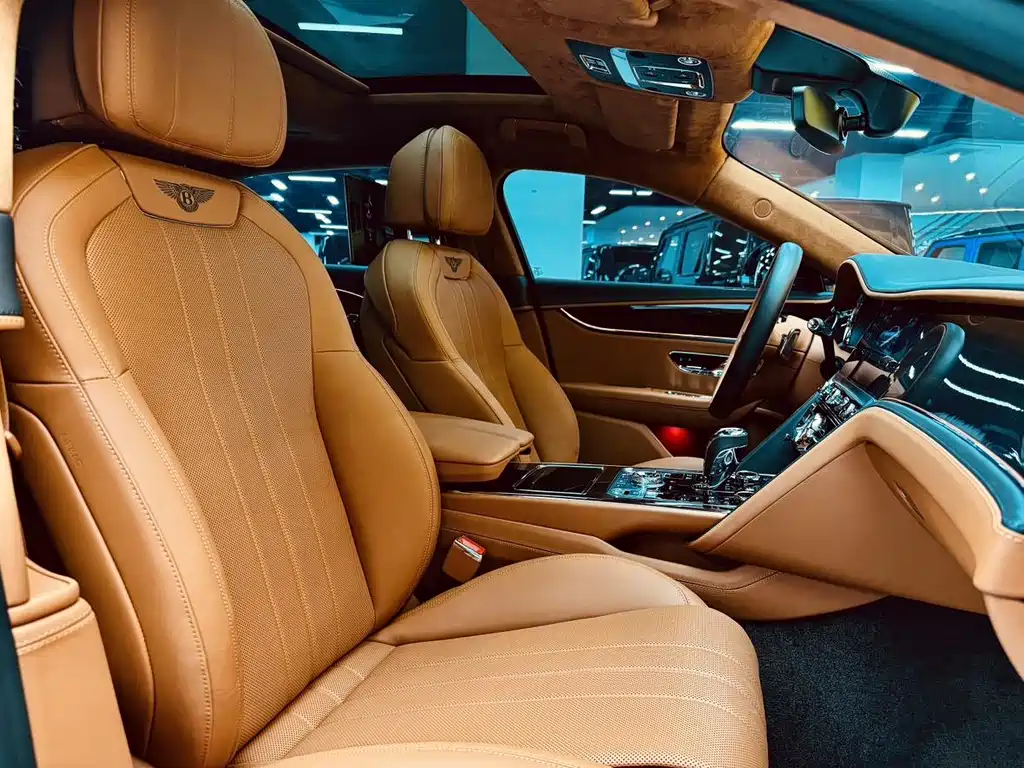 Bentley Flying Spur PHEV 2023 — фото 21